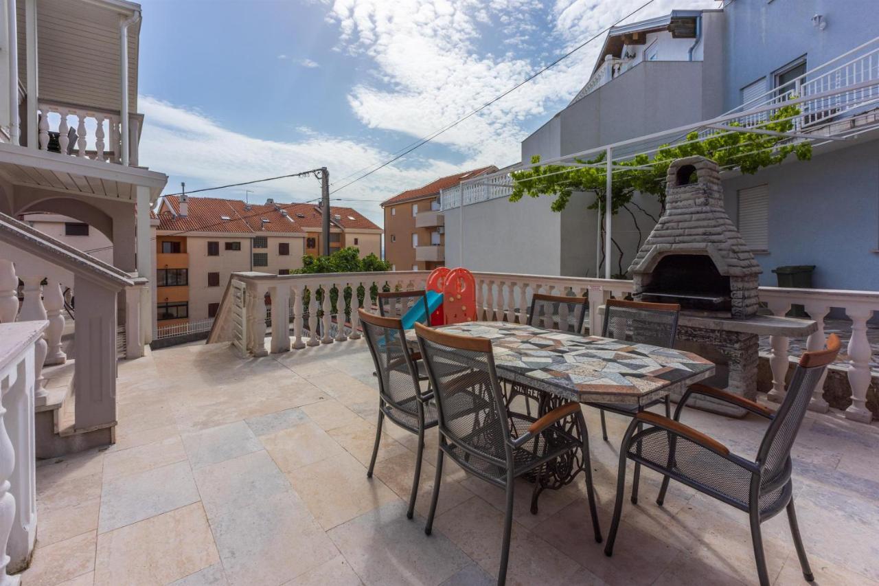 Apartments Mirela Crikvenica Exterior foto